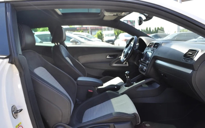 Volkswagen Scirocco cena 34500 przebieg: 185900, rok produkcji 2010 z Dębno małe 277